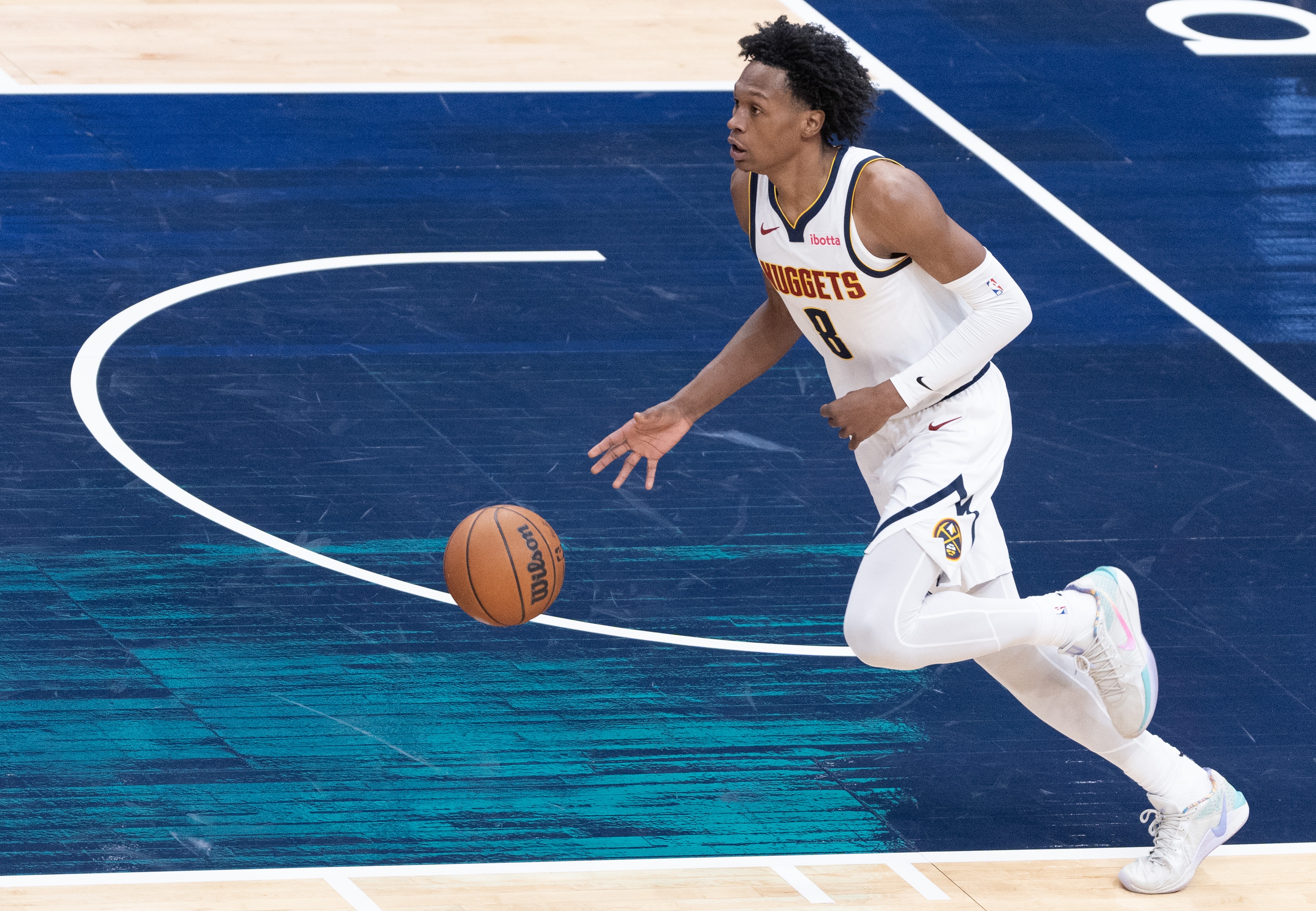 C7 entertainment-爆发年啊！Scotto：掘金前锋沃特森左腿筋拉伤 将在4周后复查